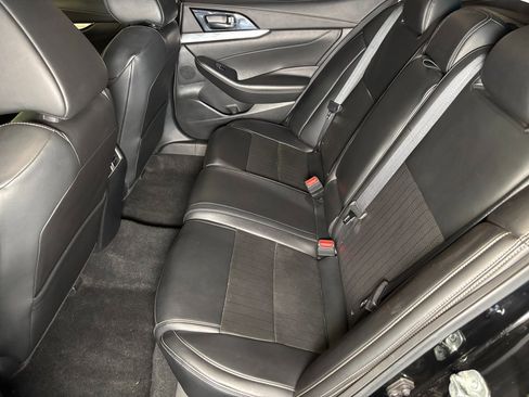 Used 2020 Nissan Maxima 3.5 SV w/ Floor Mat Group image 21