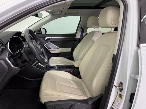 Used 2019 Audi Q3 2.0T Premium Plus image 5