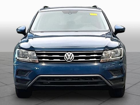 Used 2019 Volkswagen Tiguan SE w/ Panoramic Sunroof Package FWD image 4