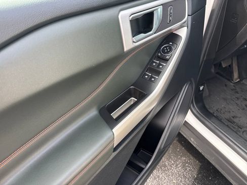 Used 2022 Ford Explorer Timberline AWD/4WD image 10