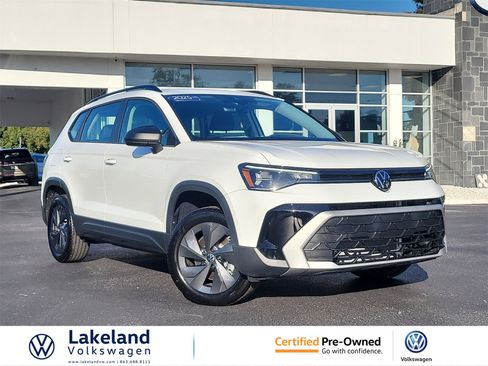 Certified 2025 Volkswagen Taos S image 1