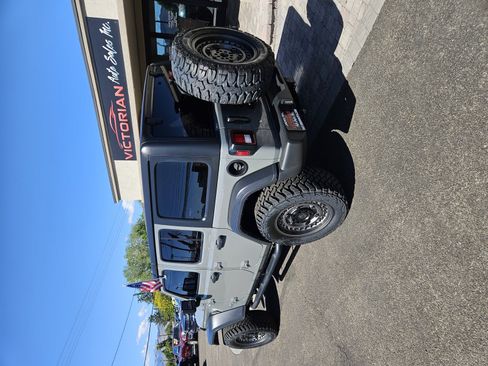 Used 2018 Jeep Wrangler Unlimited Sport S AWD/4WD image 5