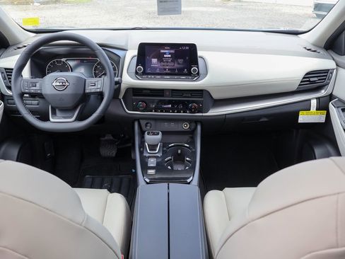 New 2026 Nissan Rogue SV FWD image 6