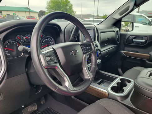 Used 2021 Chevrolet Silverado 1500 RST w/ Z71 Off-Road Package AWD/4WD image 6