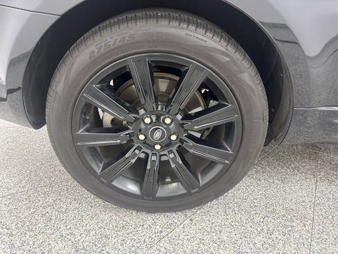 Used 2022 Land Rover Range Rover Sport HSE Silver Edition image 31