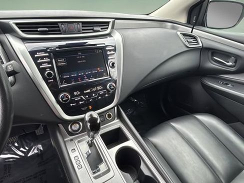 Used 2023 Nissan Murano SV image 24