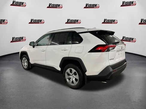 Used 2021 Toyota RAV4 LE image 7