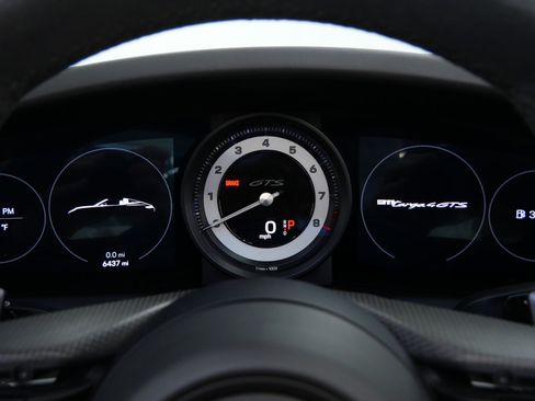 Used 2022 Porsche 911 Targa 4 GTS image 22