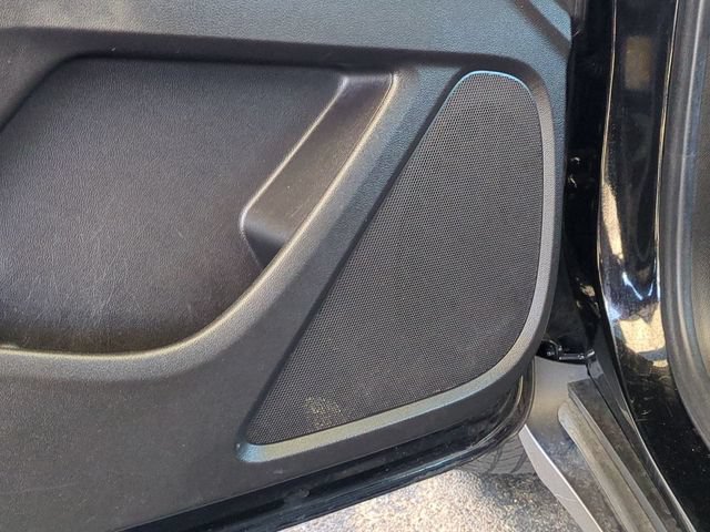 Used 2023 Chevrolet Traverse LT w/ LPO, Cargo Package FWD image 26