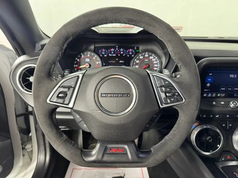Used 2022 Chevrolet Camaro SS RWD image 12