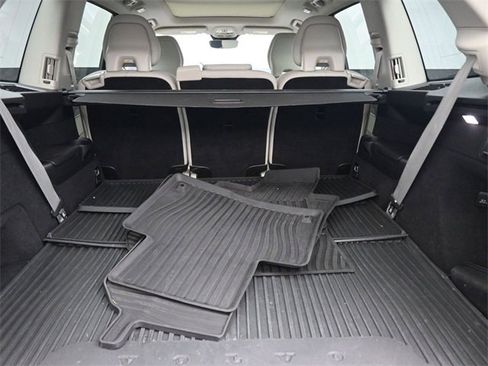 Used 2024 Volvo XC90 B6 Plus w/ Protection Package Premier image 31