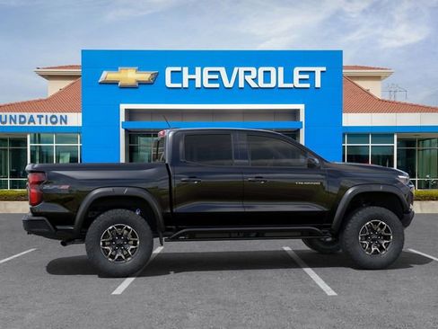 Used 2025 Chevrolet Colorado ZR2 w/ Technology Package image 5