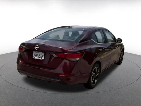 Used 2025 Nissan Sentra SV FWD image 12