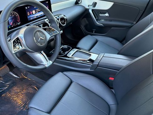 Used 2025 Mercedes-Benz CLA 250 4MATIC image 10