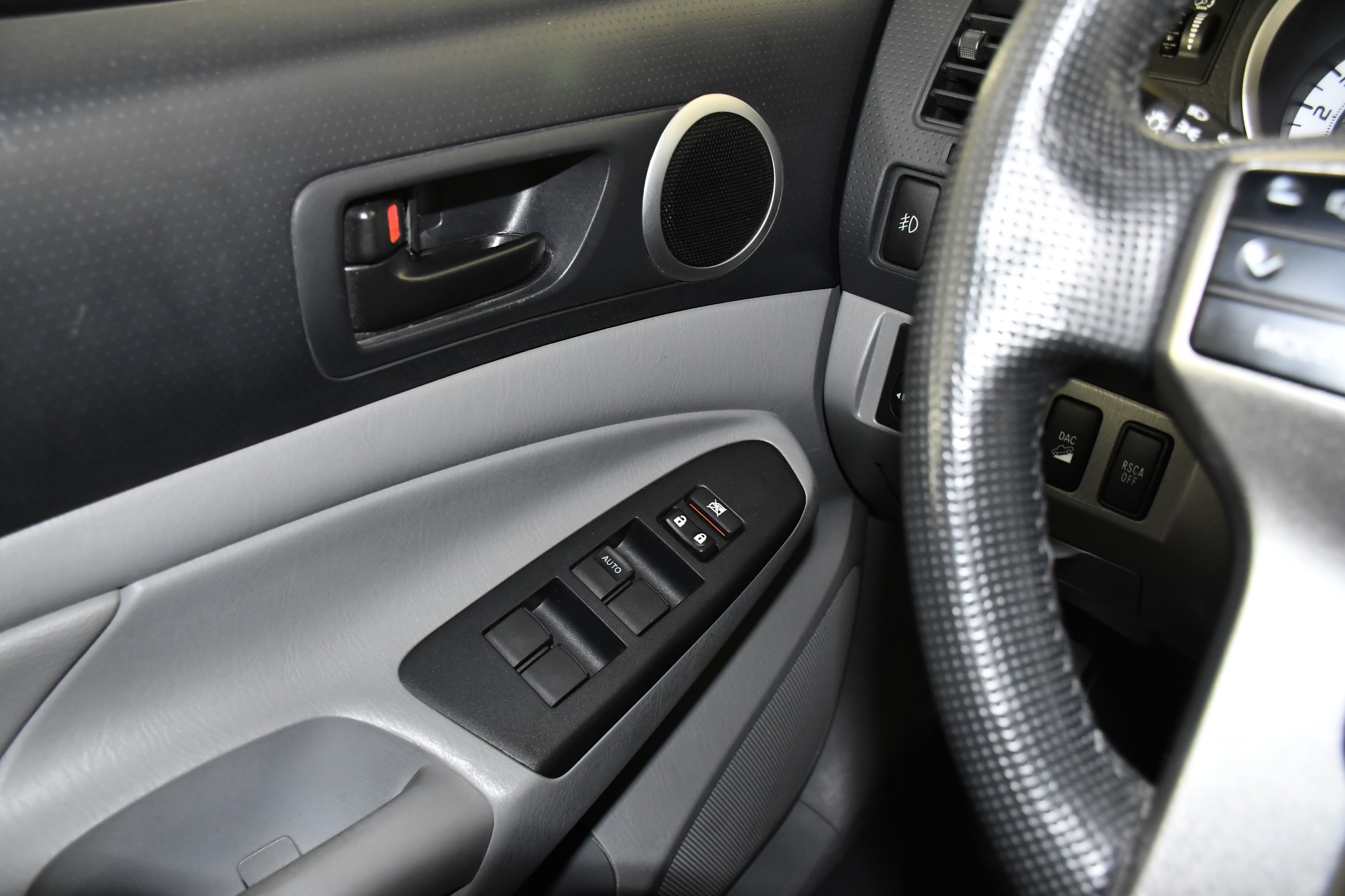 Used 2013 Toyota Tacoma 4x4 Double Cab w/ TRD Off-Road Pkg image 34