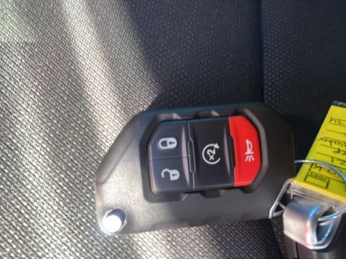 Used 2021 Jeep Gladiator Sport AWD/4WD image 21