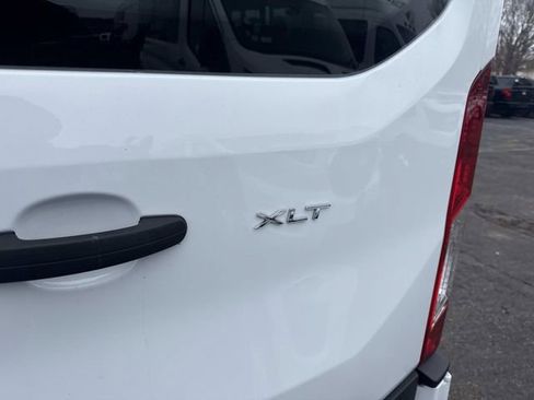 Used 2023 Ford Transit 350 XLT image 7