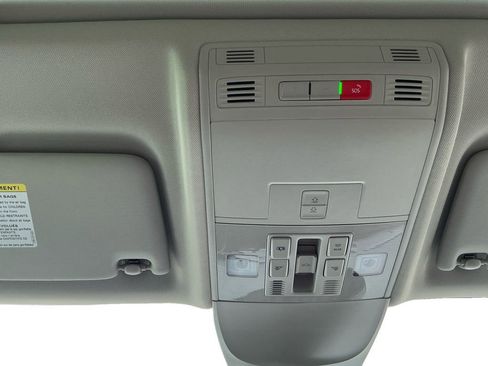 New 2025 Volkswagen Taos SE image 24