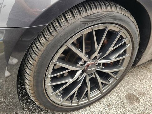 Used 2018 Genesis G80 3.3T Sport image 10