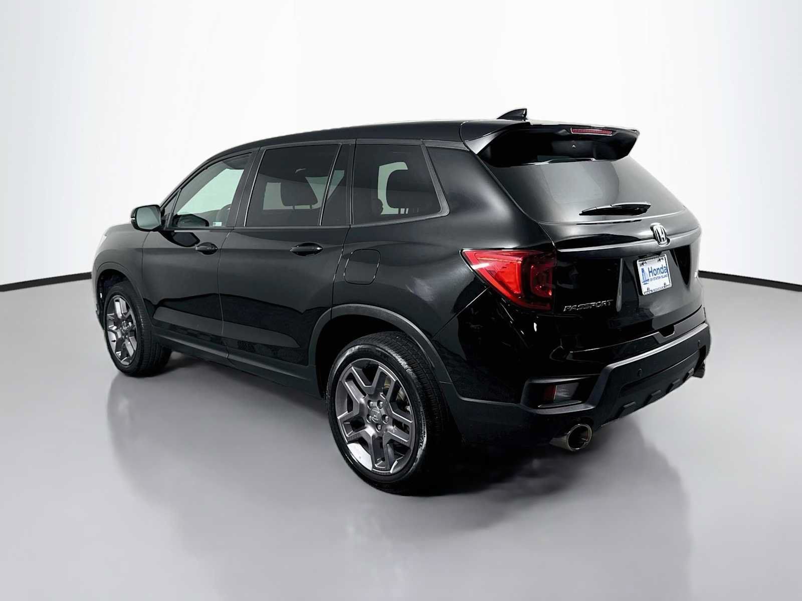 Used 2023 Honda Passport EX-L image 5