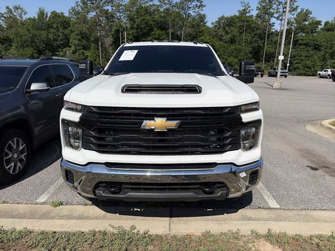 Used 2025 Chevrolet Silverado 3500 W/T w/ WT Convenience Package AWD/4WD image 3