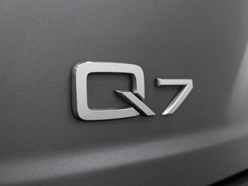 Used 2019 Audi Q7 3.0T Premium Plus AWD/4WD image 14