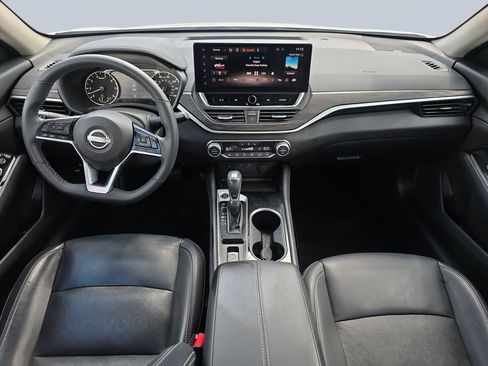 Used 2024 Nissan Altima 2.5 SL AWD/4WD image 10
