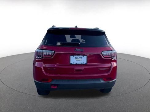 Used 2025 Jeep Compass Trailhawk image 12