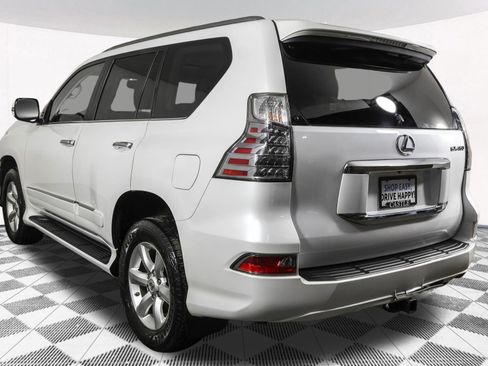Used 2018 Lexus GX 460 w/ Navigation Package image 21