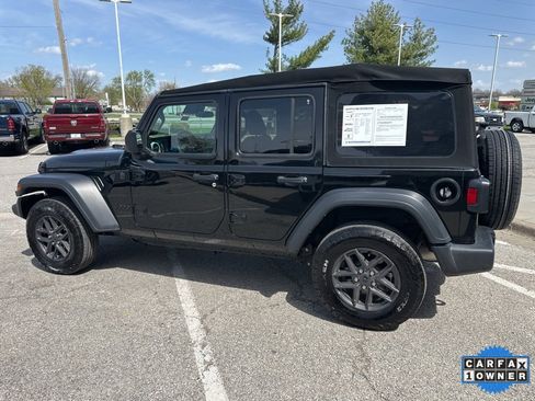 Used 2024 Jeep Wrangler Sport S image 18