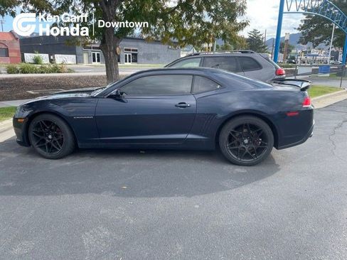 Used 2015 Chevrolet Camaro LT w/ 1LT Preferred Package RWD image 1