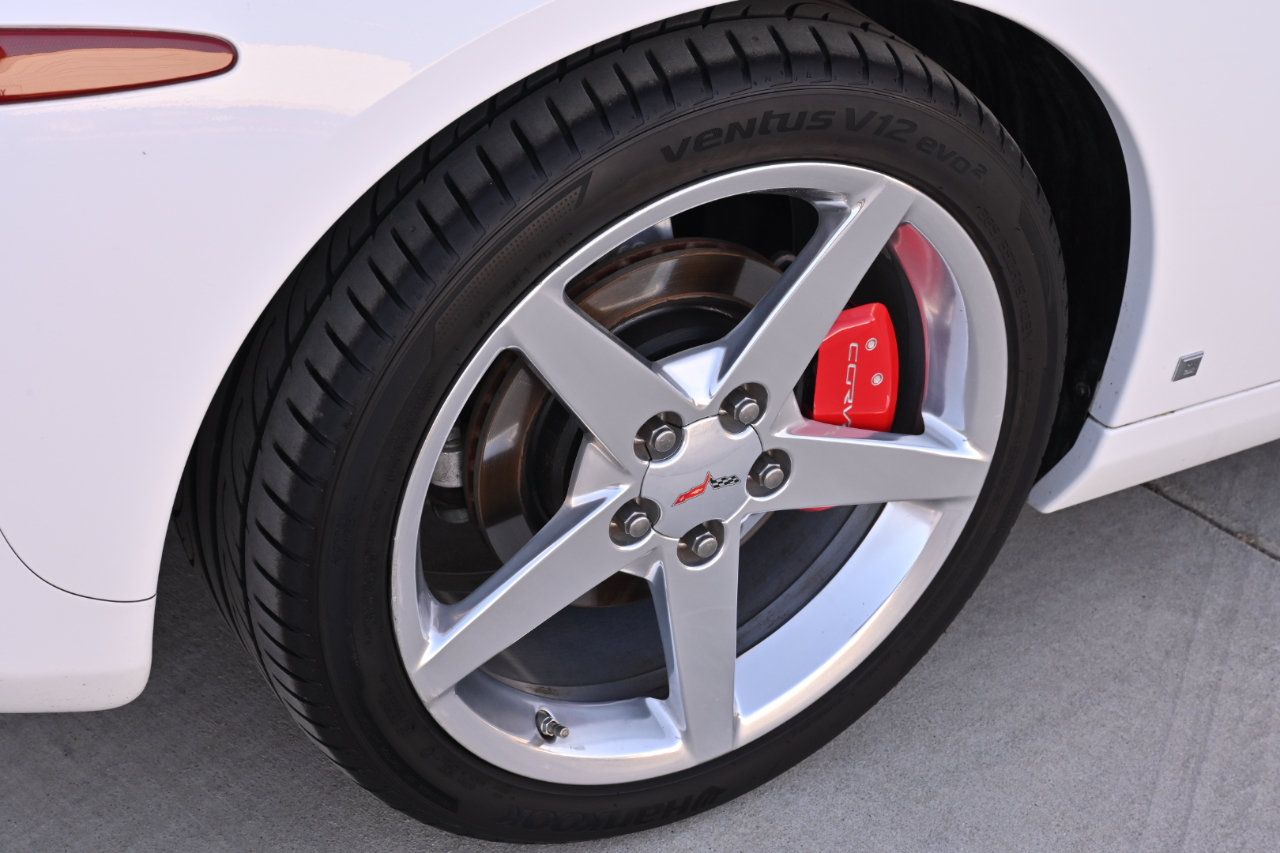 Used 2006 Chevrolet Corvette Convertible w/ Preferred Equipment Group RWD image 46