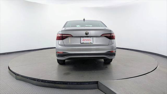 Used 2024 Volkswagen Jetta S FWD image 7