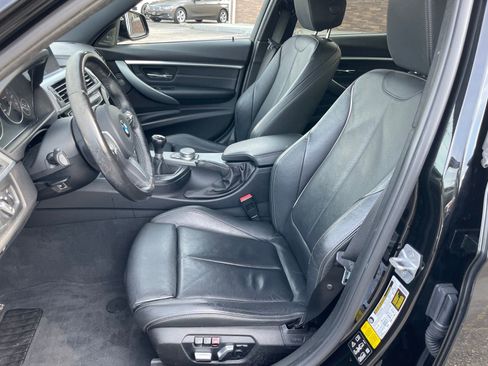 Used 2018 BMW 340i xDrive Sedan w/ Premium Package image 23