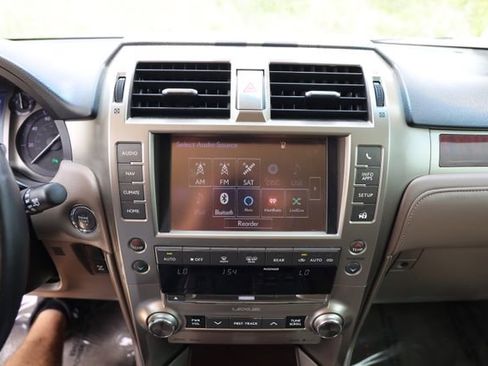 Used 2019 Lexus GX 460 Premium AWD/4WD image 21