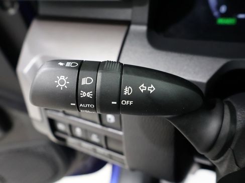 Used 2024 Toyota Tacoma TRD Off-Road image 38