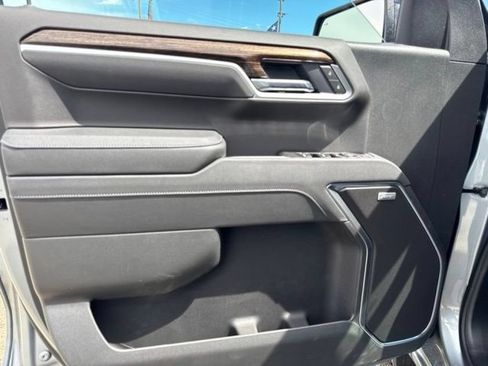 New 2026 GMC Sierra 1500 Elevation w/ Elevation Premium Package AWD/4WD image 16