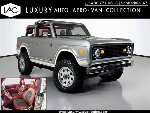 Used 2025 Ford Bronco Badlands AWD/4WD image 1