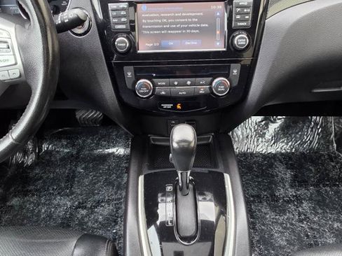 Used 2016 Nissan Rogue SL w/ SL Premium Package AWD/4WD image 17