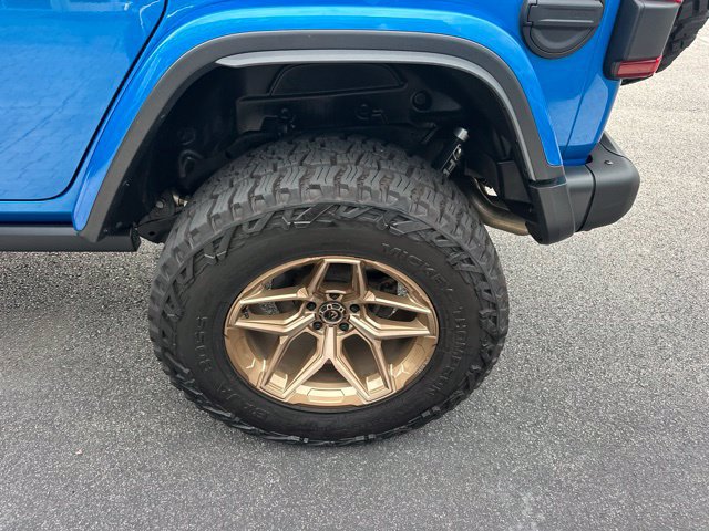 Used 2022 Jeep Wrangler Unlimited Rubicon w/ Trailer Tow Package AWD/4WD image 17