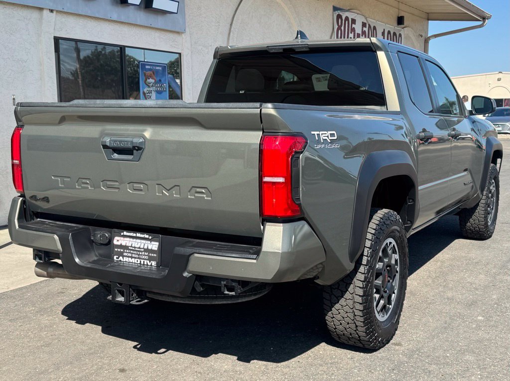 Used 2024 Toyota Tacoma TRD Off-Road AWD/4WD image 4