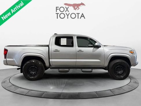 Used 2022 Toyota Tacoma SR image 7