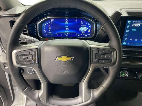 Used 2024 Chevrolet Silverado 1500 LT AWD/4WD image 20