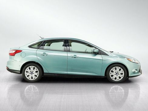 Used 2012 Ford Focus SE FWD image 6