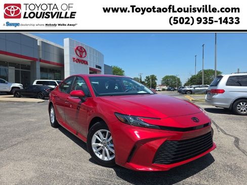 Certified 2025 Toyota Camry LE FWD image 1
