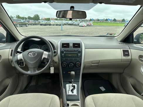 Used 2010 Toyota Corolla LE FWD image 18