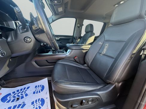 Used 2022 GMC Sierra 1500 SLT w/ SLT Premium Package image 4