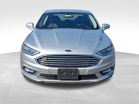 Used 2018 Ford Fusion Titanium FWD image 2