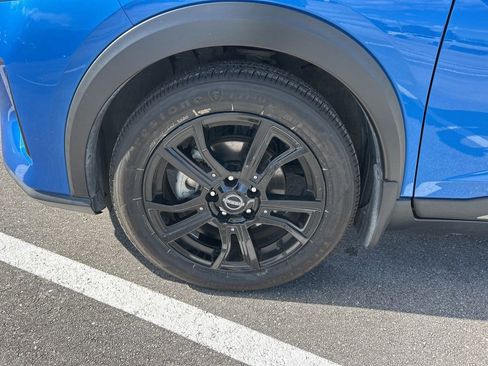 Used 2023 Nissan Kicks SR image 45