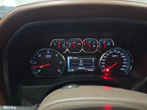 Used 2015 Chevrolet Silverado 1500 High Country w/ High Country Premium Package AWD/4WD image 7